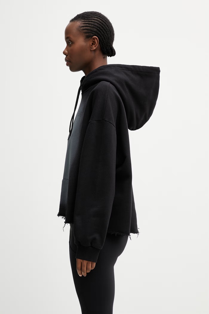 MM6 Maison Margiela μπλούζα με κουκούλα Γυναικεία βαμβακερή S52GU0252.M25014.900 μαύρο SS26