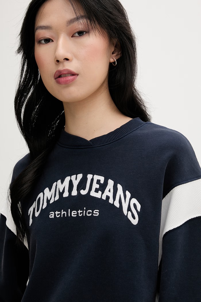 Tommy Jeans mikina dámská bavlněná námořnická modř DW0DW22365