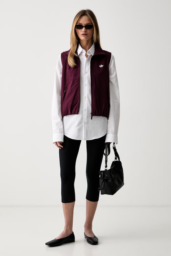 adidas Originals bezrękawnik damski z bawełną KY5184 bordowy SS26