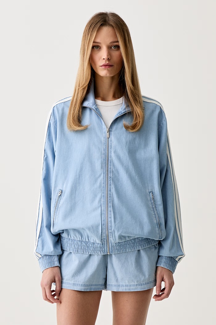adidas Originals μπλούζα με κουμπιά γυναικεία ντένιμ μπλε KW8757