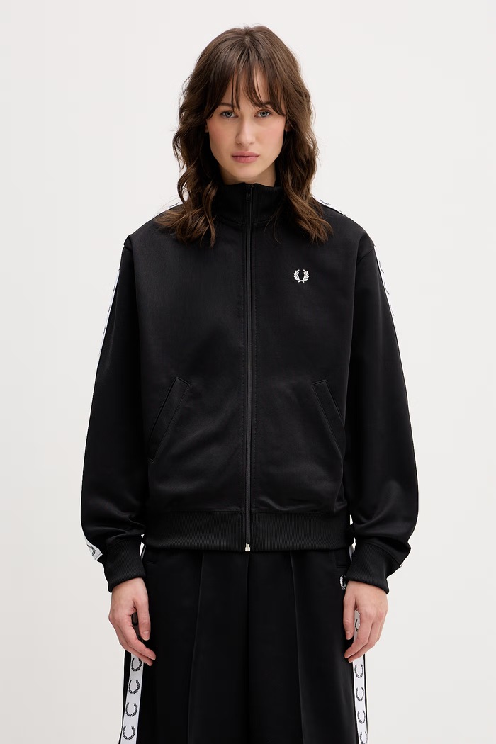 Fred Perry felső aplikációval fekete J1106