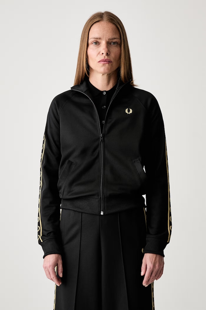 Fred Perry dukserica na zakopčavanje za žene natpis crna J4131