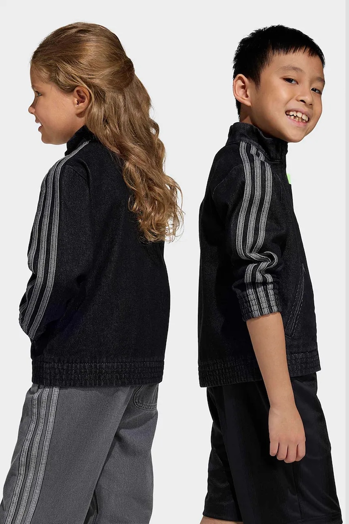 Chlapec Detská džínsová mikina adidas Originals KD5805 čierna