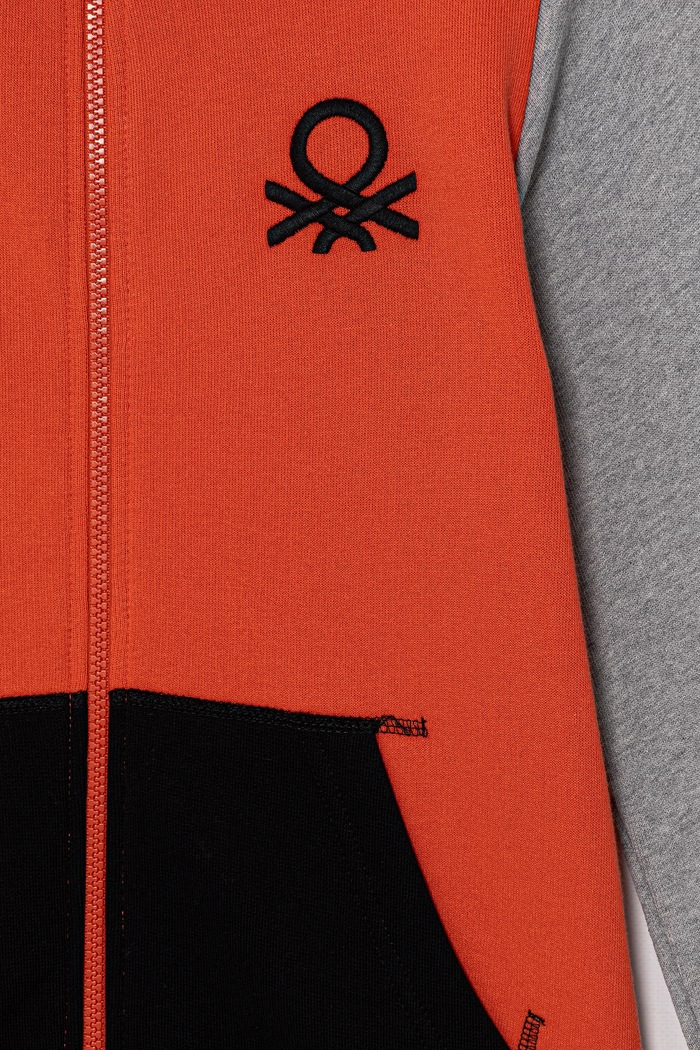 Chlapec United Colors of Benetton mikina na zips s kapucňou detská bavlnená 3J68C501B.G.Stagionale oranžová