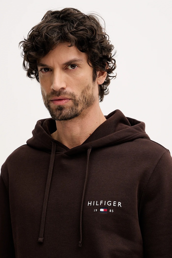 Суичър Tommy Hilfiger кафяв MW0MW41429