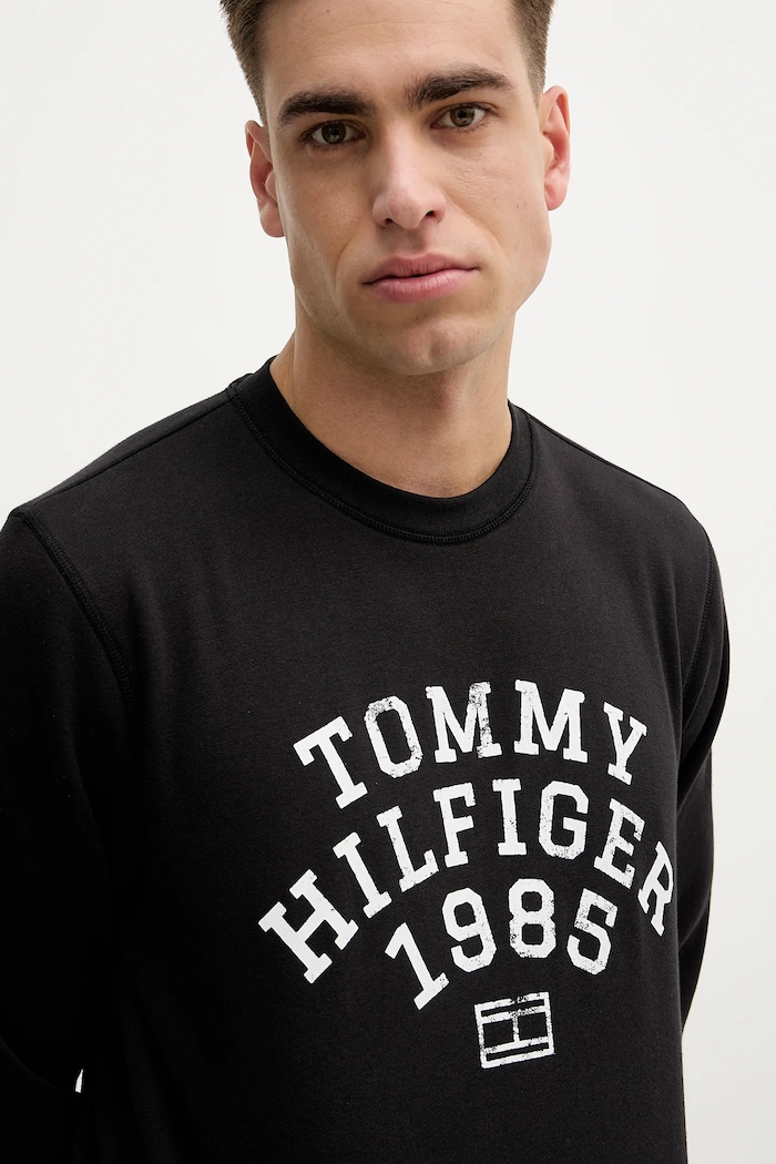 Dukserica Tommy Hilfiger crna MW0MW41426
