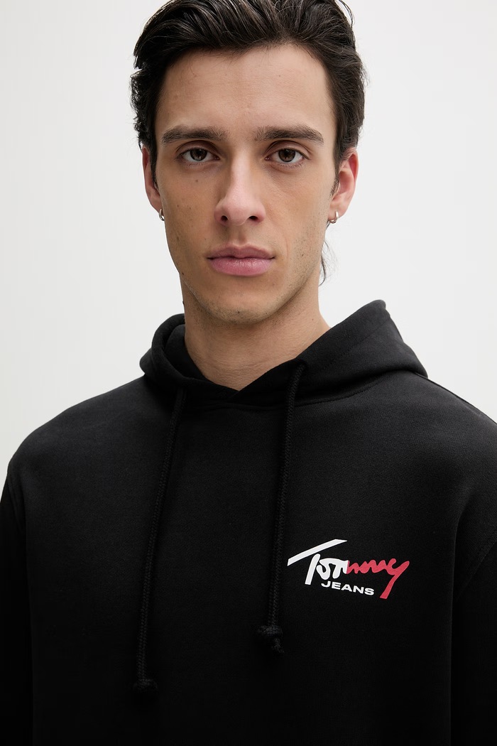 Tommy Jeans mikina s kapucňou pánska bavlnená čierna DM0DM22680