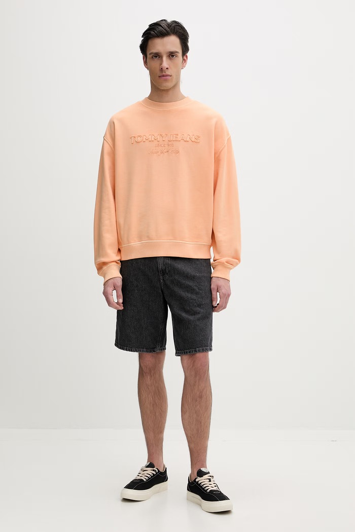 Tommy Jeans mikina pánska s bavlnou DM0DM22714 oranžová SS26