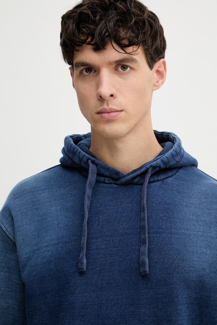 Guess Mikina s kapucí pánská bavlněná TERRY námořnická modř M6GQ20.K3168