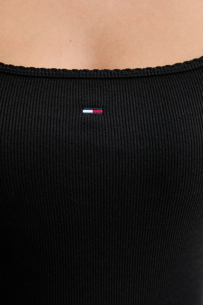 Tričko s dlhým rukávom Tommy Jeans čierna DW0DW21836