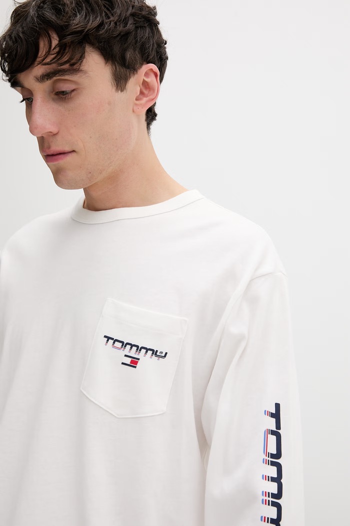 Tommy Jeans Μακρυμάνικο ανδρικό βαμβακερό μπεζ DM0DM22540