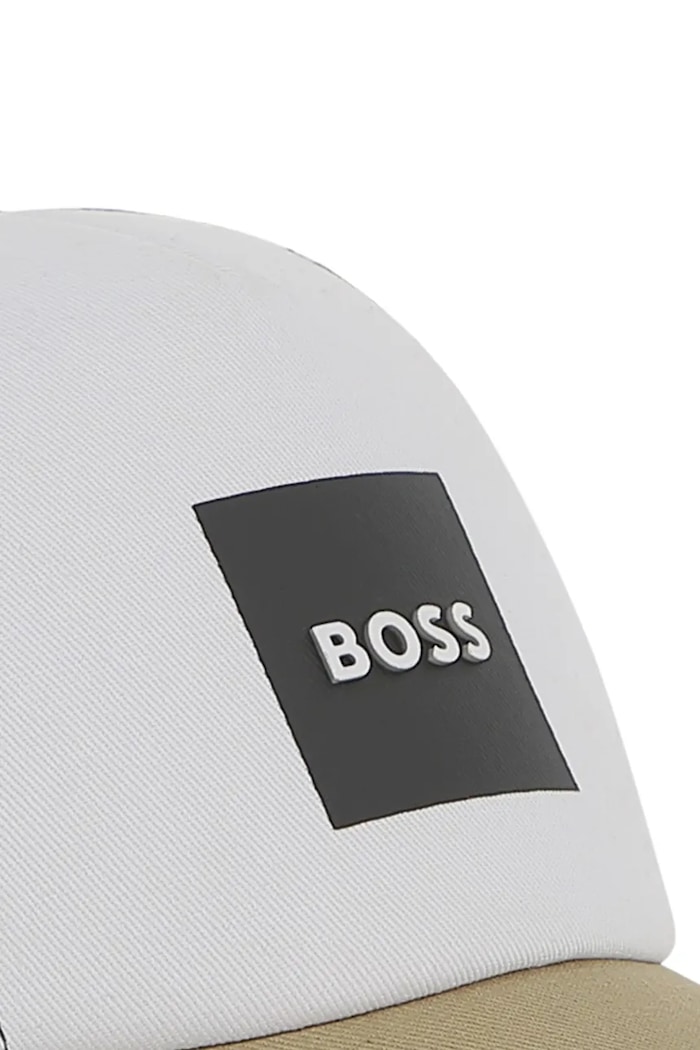 Detská bavlnená šiltovka BOSS béžová J53144