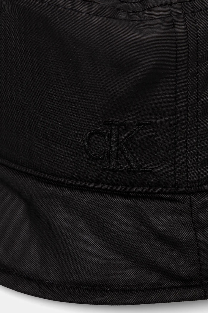 Dodatki Klobuk Calvin Klein LV04F5046G črna