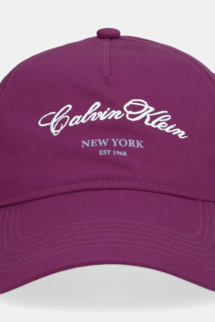 Šiltovka Calvin Klein LV04F5085G ružová SS26
