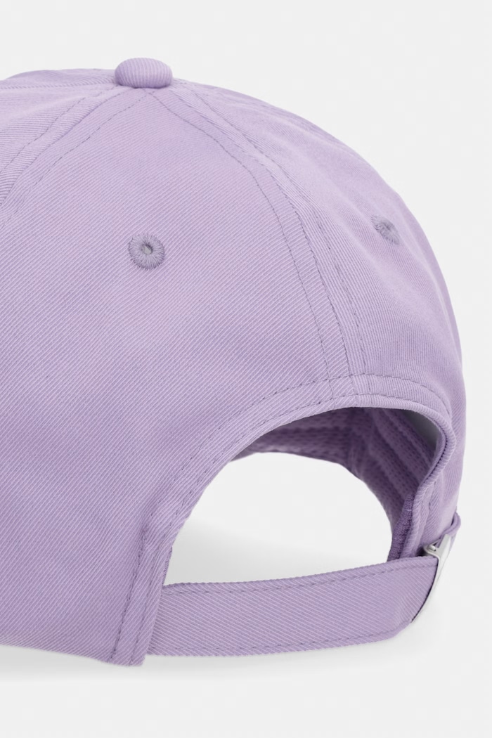 Doplnky New Balance čiapka so šiltom dámska bavlnená LAH51010AA5 fialová