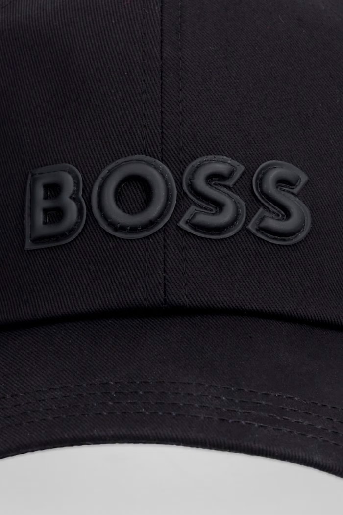 BOSS bejzbalová čiapka dámska bavlnená 50562251 čierna SS26