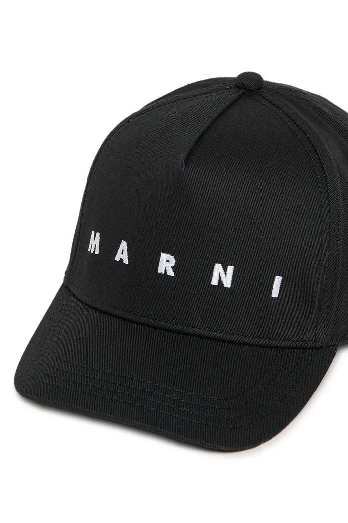 Момче Детска памучна шапка с козирка Marni MF43U HAT M01630.M00J2 черен