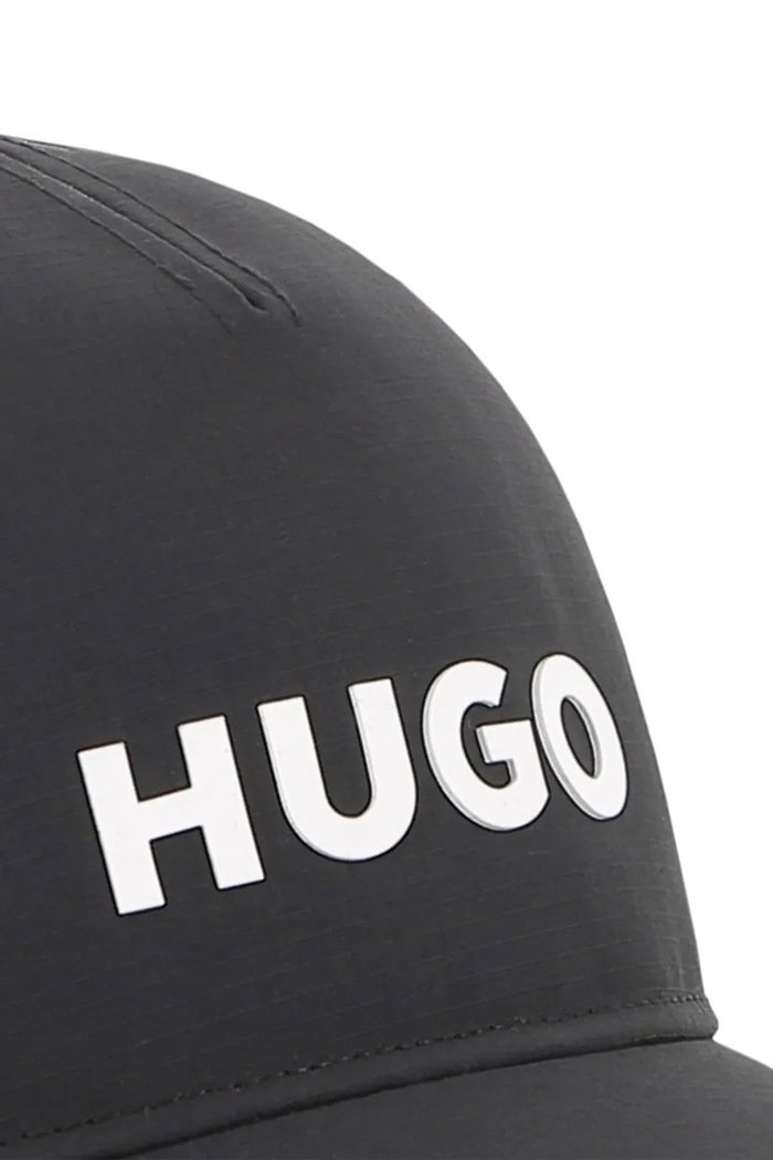 Detská baseballová čiapka HUGO čierna G01161.58