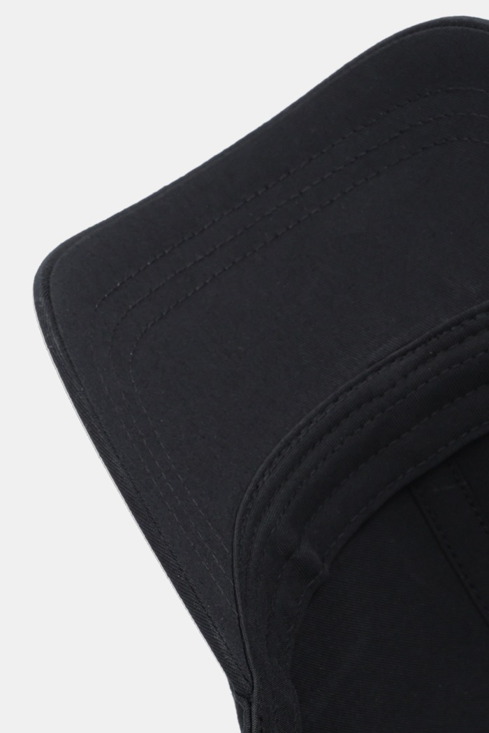 Karl Lagerfeld baseball sapka fekete 561123.805613
