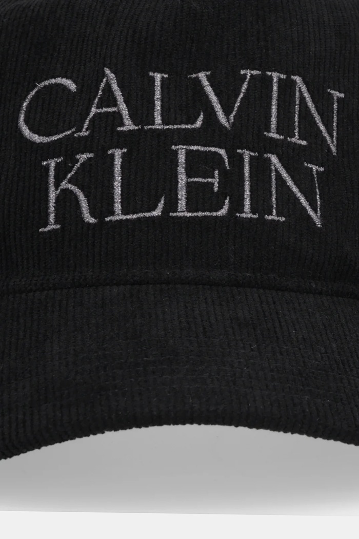 Kšiltovka Calvin Klein LV04D5064G černá SS26
