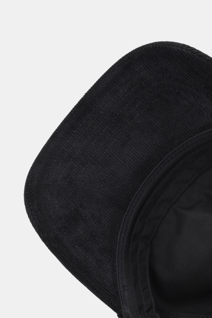 Kšiltovka Calvin Klein černá LV04D5064G