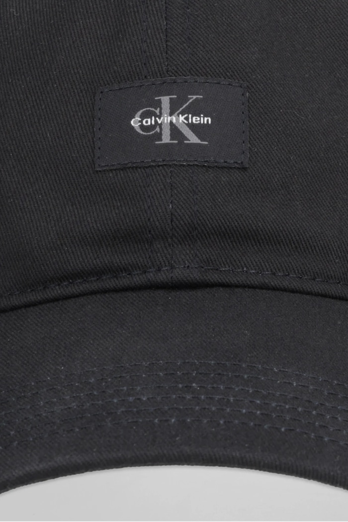 Calvin Klein pamut baseball sapka LV04D5077G fekete SS26