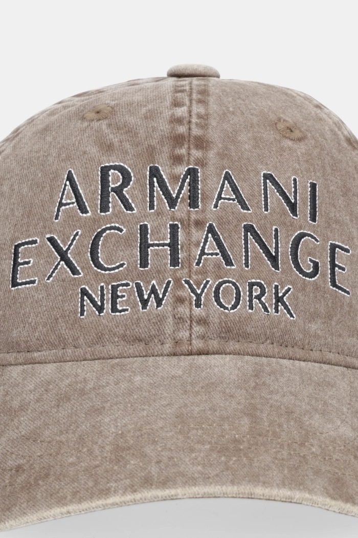 Bombažna bejzbolska kapa Armani Exchange XM002025.AF15502 bež SS26