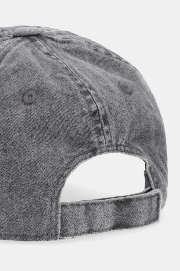 Dodatki Bombažna bejzbolska kapa Armani Exchange XM002025.AF15502 siva