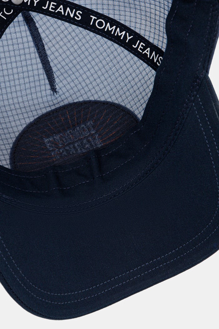 Tommy Jeans šiltovka trucker pánska tmavomodrá AM0AM14194