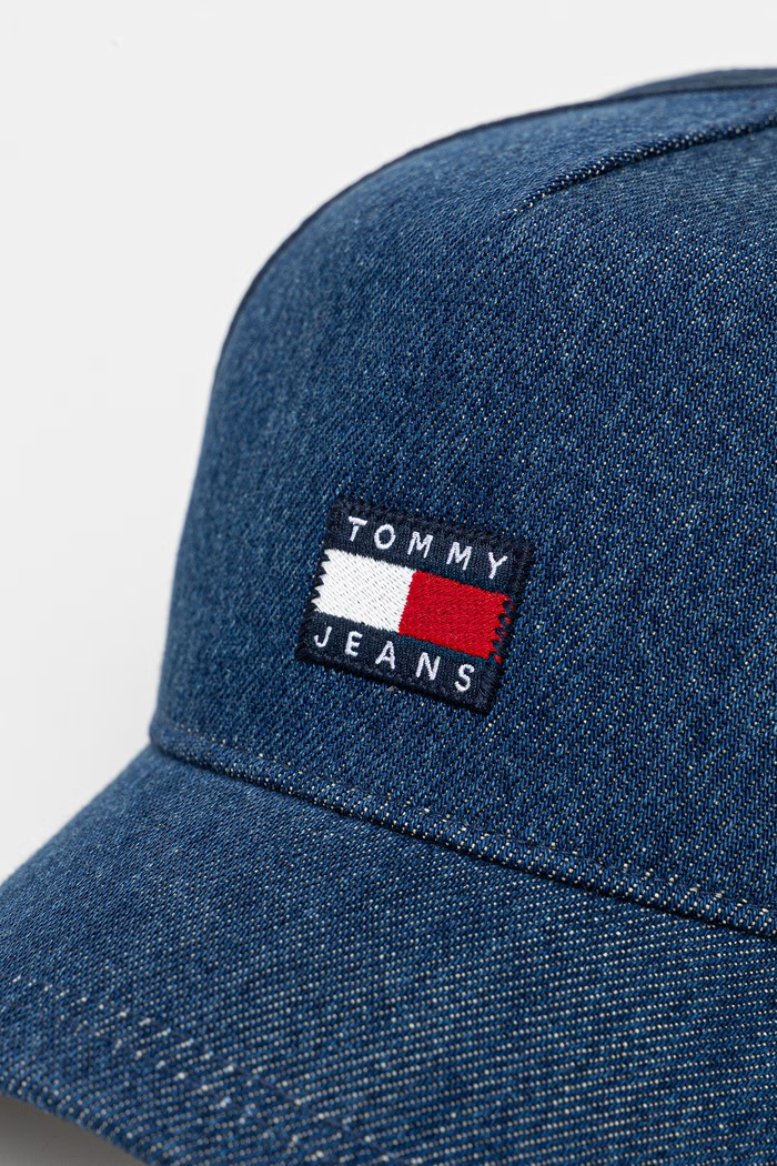 Tommy Jeans pánska trucker čiapka AM0AM14205 tmavomodrá SS26