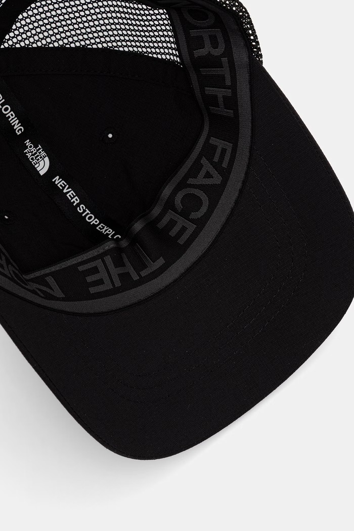 The North Face șapcă trucker Horizon negru NF0A55IUJK31
