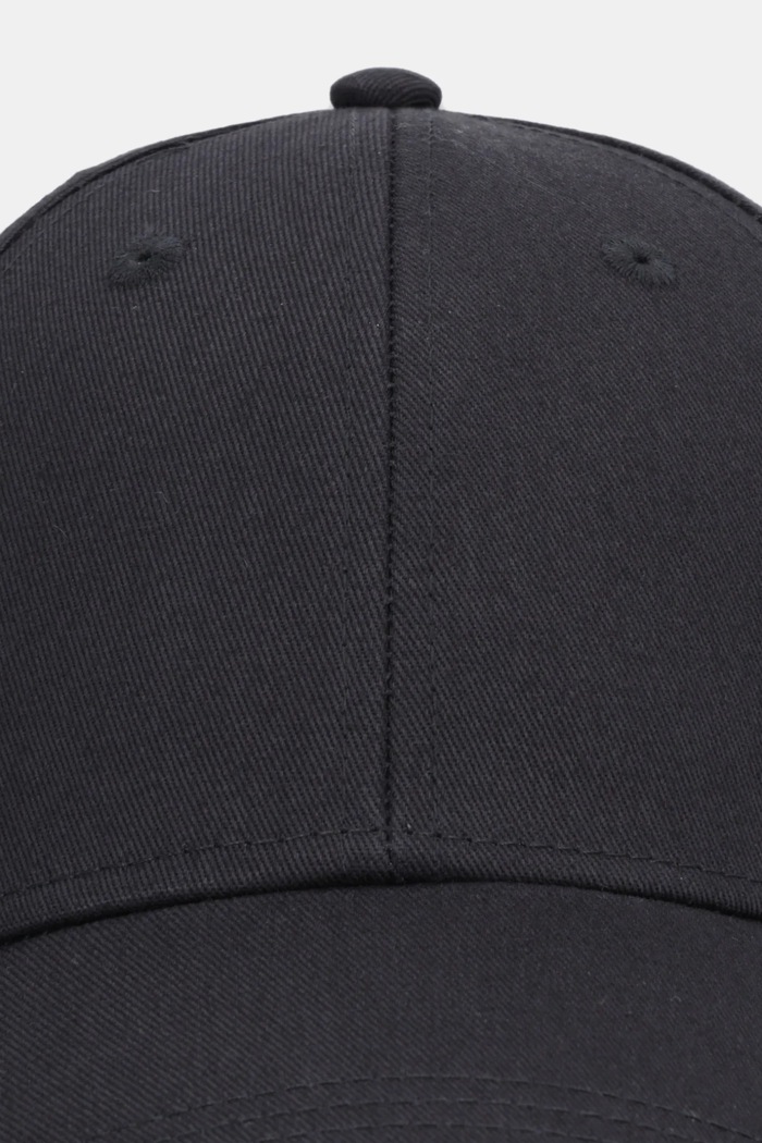 Bavlnená šiltovka Karl Lagerfeld IKON B1W33018 čierna SS26