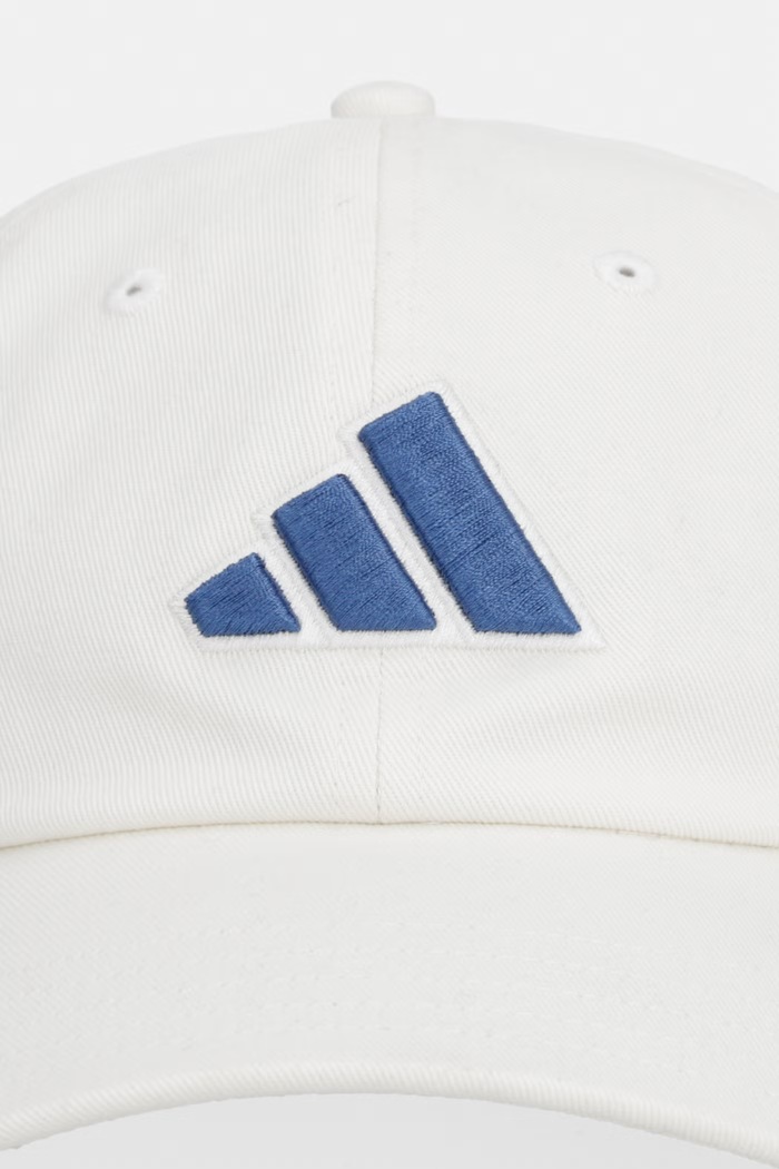 Bavlnená šiltovka adidas KE8267 béžová SS26