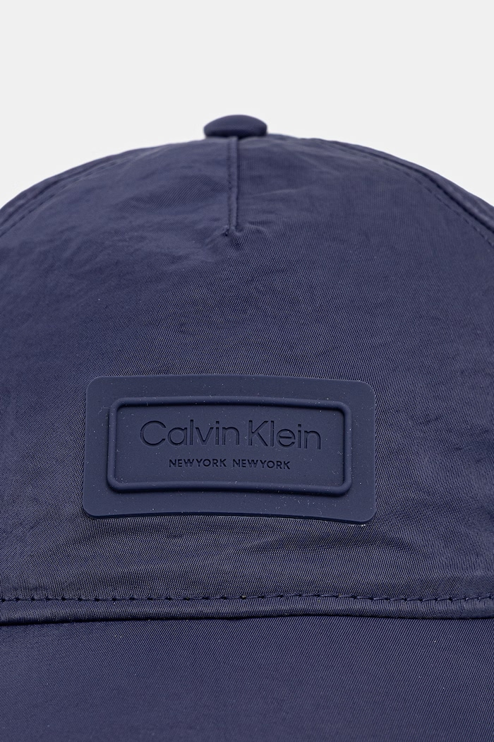 Calvin Klein Καπέλο με γείσο LV04D5087G σκούρο μπλε SS26