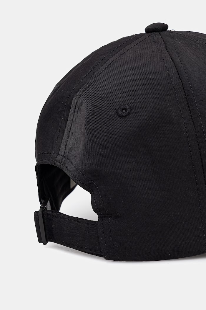 Αξεσουάρ Calvin Klein Καπέλο με γείσο LV04D5087G μαύρο