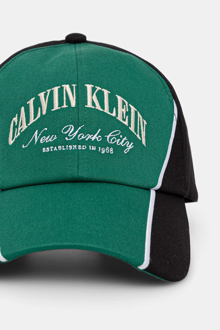Calvin Klein siltes sapka pamut LV04D5088G zöld SS26