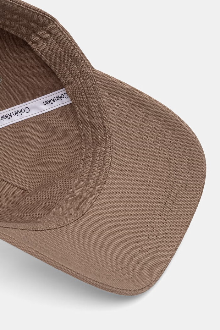 Calvin Klein kšiltovka bavlněná hnědá LV04G5027G