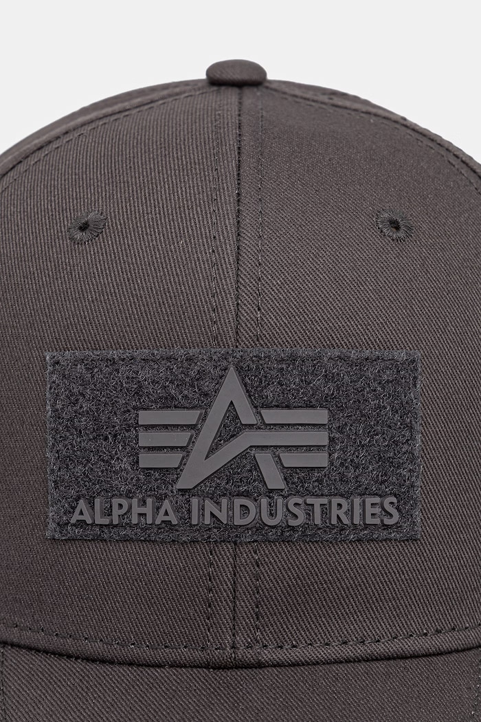Bavlněná baseballová čepice Alpha Industries Velcro Cap 168903 šedá SS26