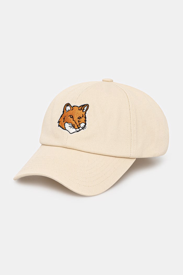 Βαμβακερό καπέλο του μπέιζμπολ Maison Kitsuné Fox Head απλικέ μπεζ PM06100WW0096