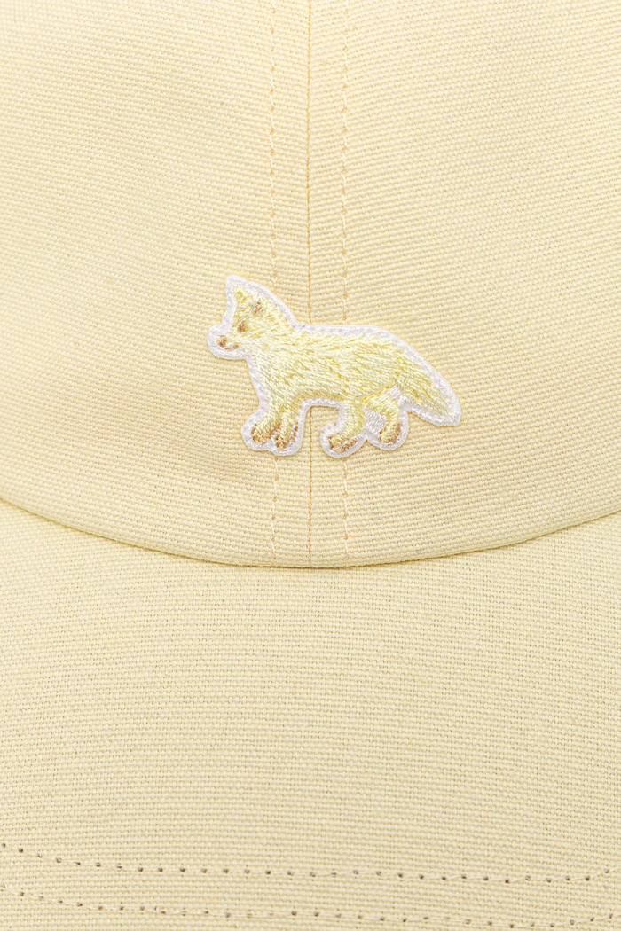 Памучна шапка с козирка Maison Kitsuné Baby Fox OW06108WB0026 жълт SS26