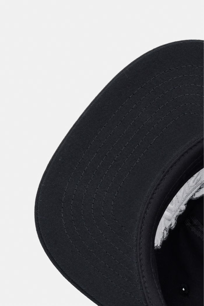 Vans șapcă de bumbac negru VN000T11BLK1