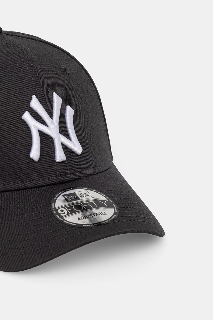 Βαμβακερό καπέλο του μπέιζμπολ New Era LEAGUE ESSENTIAL 9FORTY® 60771707 μαύρο SS26