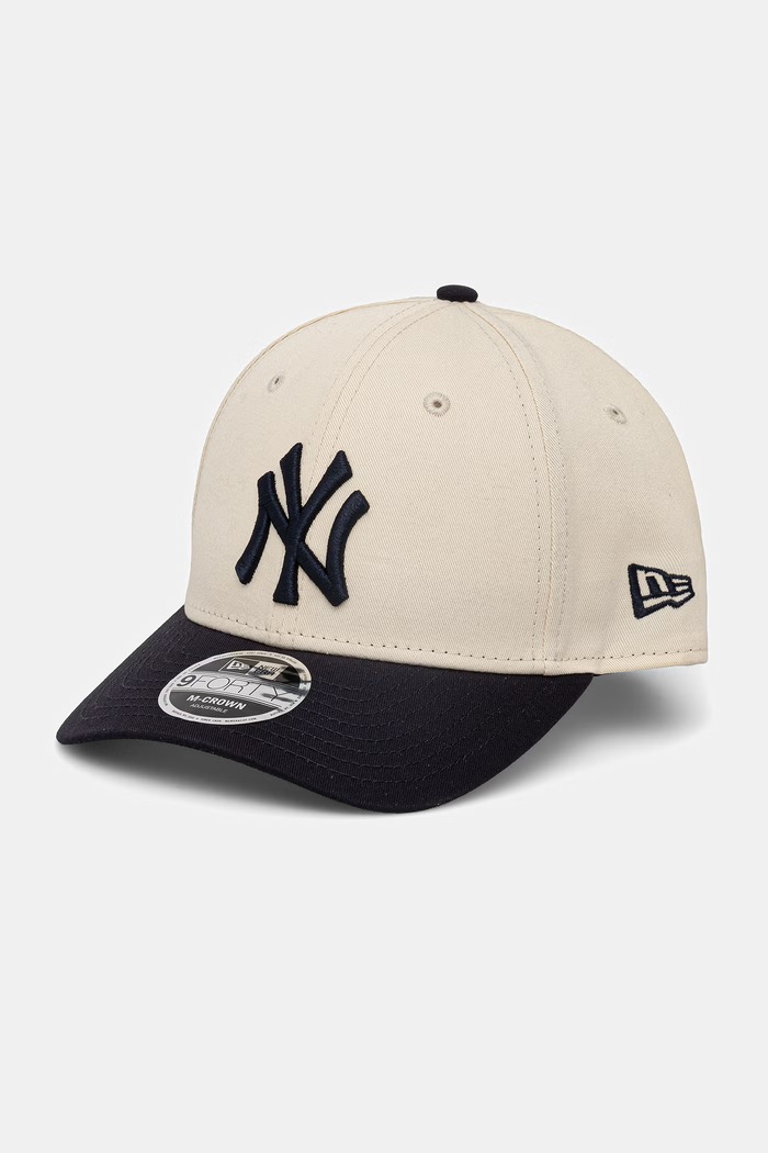 Βαμβακερό καπέλο του μπέιζμπολ New Era 9FORTY® MCROWN απλικέ μπεζ 60771873