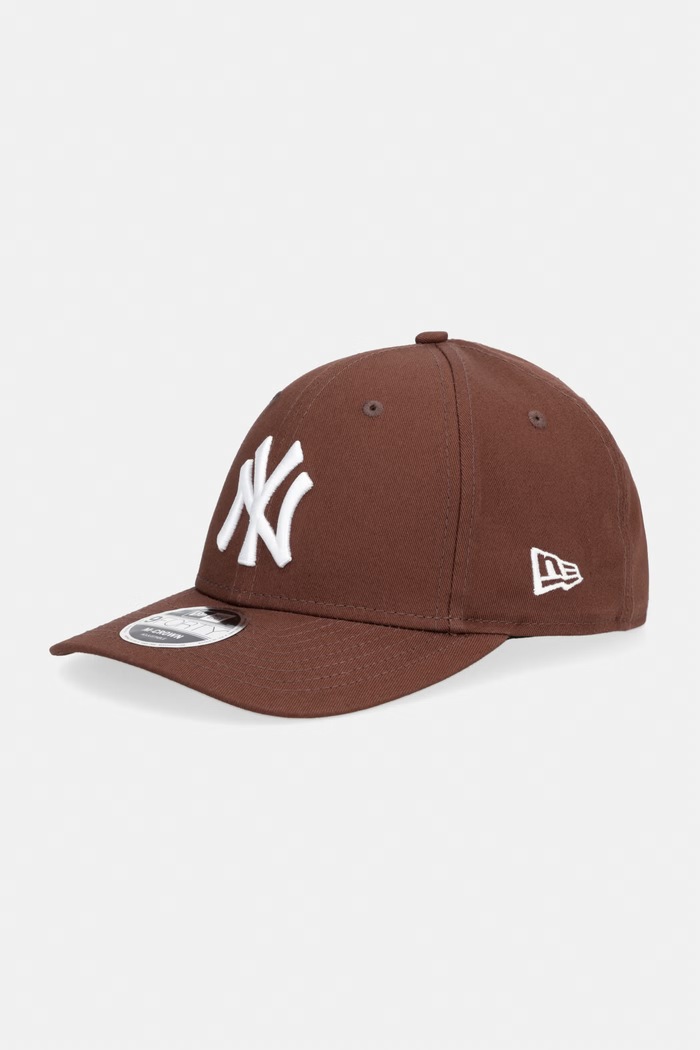 Bombažna bejzbolska kapa New Era 9FORTY® MCROWN Bombaž rjava 60771878