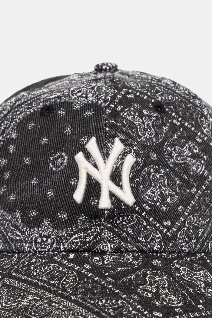 New Era bejzbalová čiapka WASHED PAISLEY 9TWENTY® 60771827 čierna SS26
