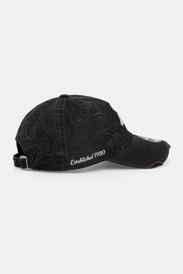 Αξεσουάρ Βαμβακερό καπέλο του μπέιζμπολ New Era PIGMENT WASH 9TWENTY® AF 60771876 μαύρο