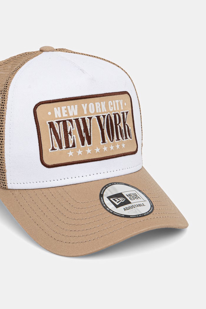 Kapa s šiltom New Era LOCATION PATCH TRUCKER 60771861 bež SS26