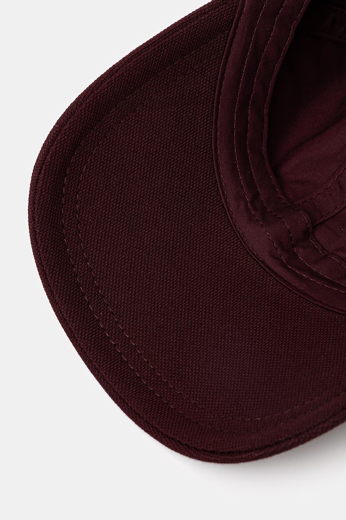 Bavlněná baseballová čepice Fred Perry burgundské HW2295