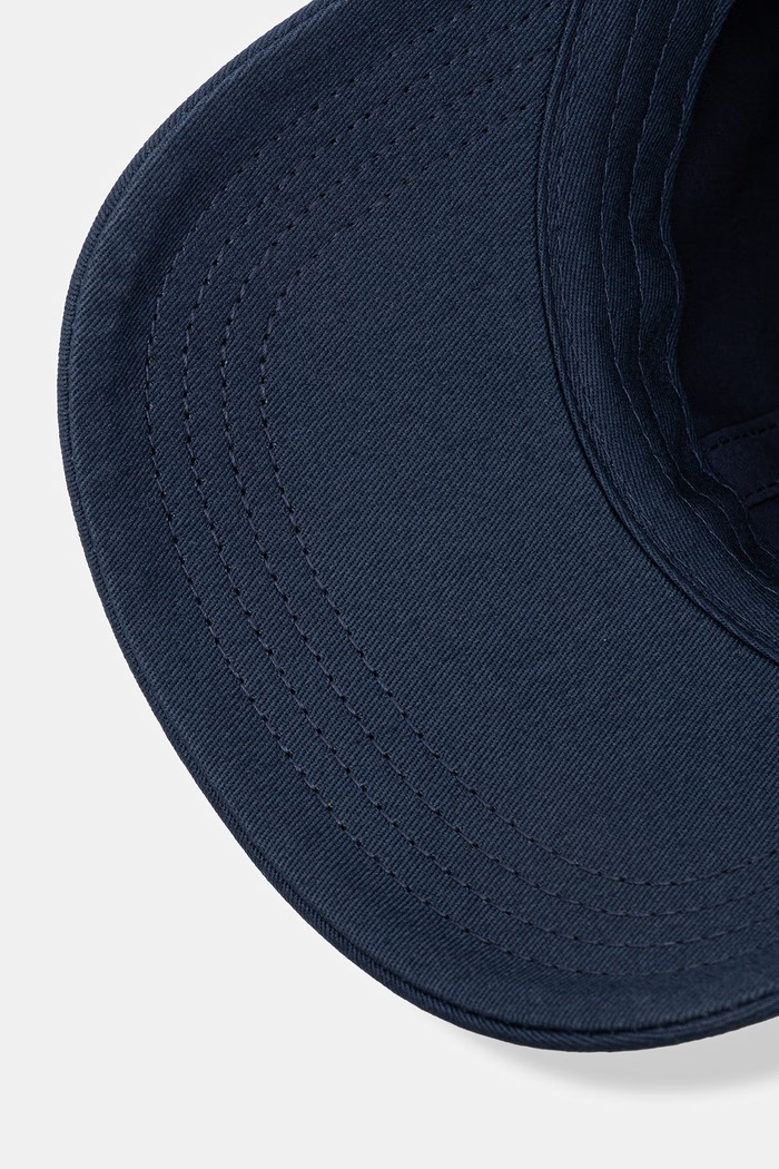 Бавовняна бейсболка Fred Perry темно-синій HW2300