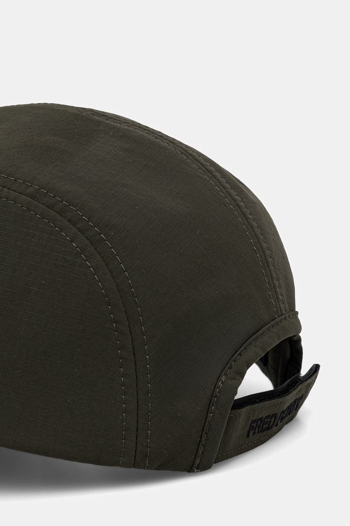 Akcesoria Fred Perry czapka z daszkiem HW2309 zielony